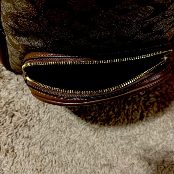 Court Backpack In Signature Canvas - Picture 4 of 5